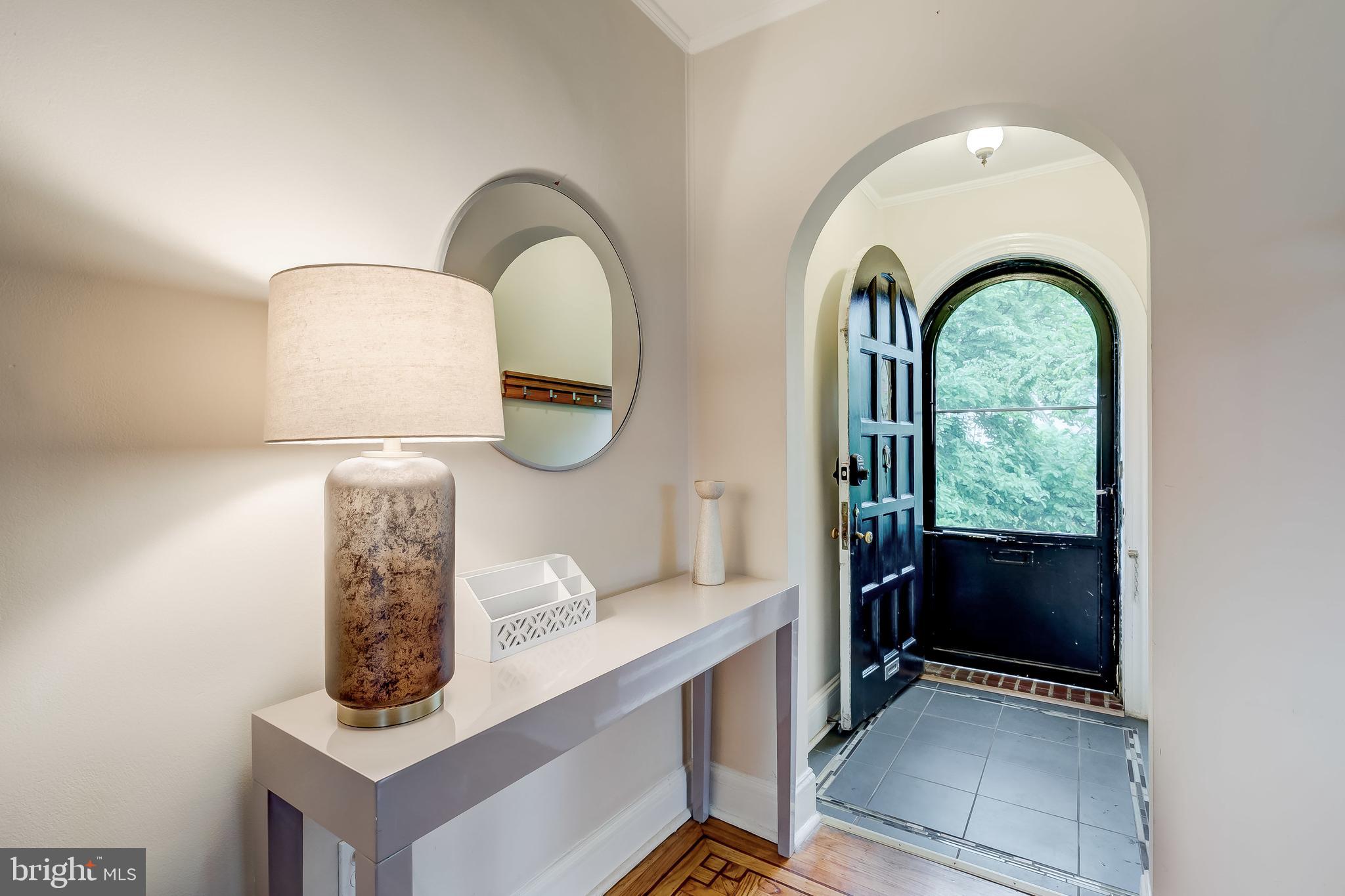 3630 Elkader Road Baltimore, MD 21218 - Photo 3 of 30 Vestibule and arched entry