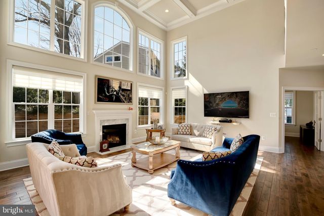 $2,220,000 | 5600 Namakagan Road, Bethesda, MD 20816