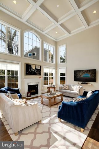 $2,220,000 | 5600 Namakagan Road, Bethesda, MD 20816