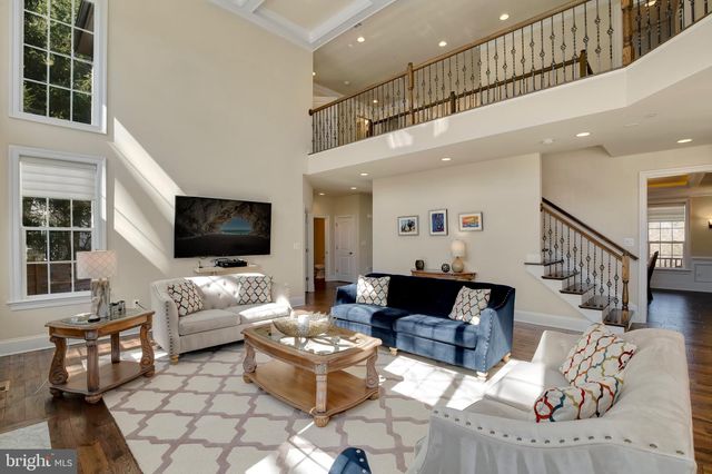 $2,220,000 | 5600 Namakagan Road, Bethesda, MD 20816