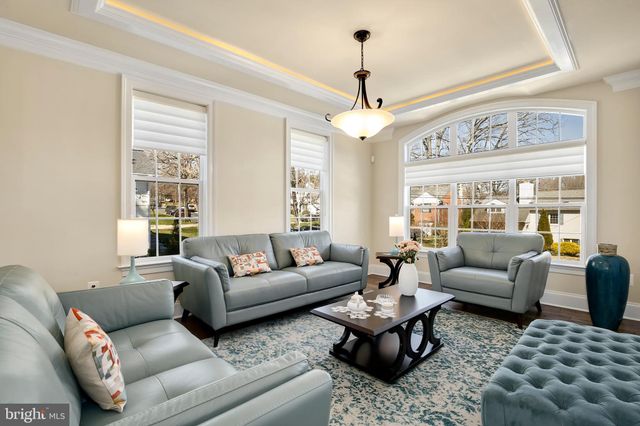 $2,220,000 | 5600 Namakagan Road, Bethesda, MD 20816