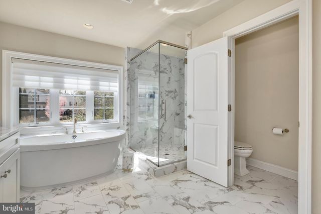 $2,220,000 | 5600 Namakagan Road, Bethesda, MD 20816