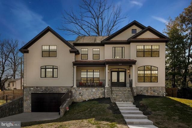 $2,220,000 | 5600 Namakagan Road, Bethesda, MD 20816