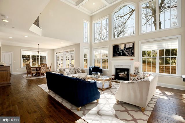 $2,220,000 | 5600 Namakagan Road, Bethesda, MD 20816