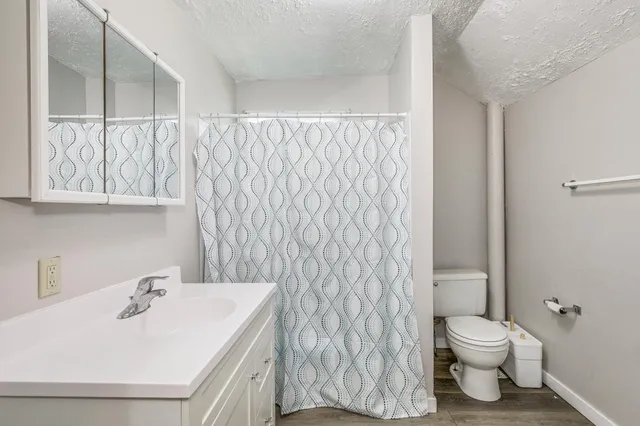 $239,824 | 105 10th Street Northwest, Plainview, MN 55964