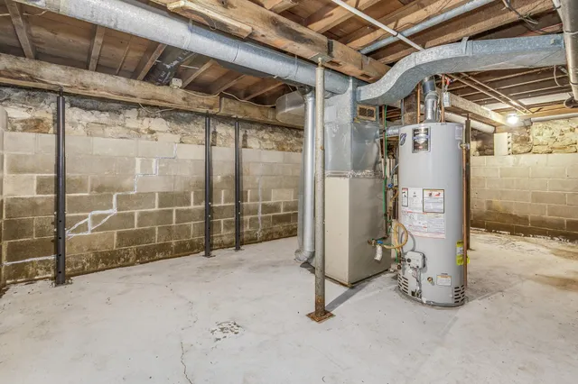 $239,824 | 105 10th Street Northwest, Plainview, MN 55964