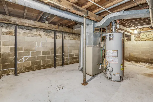 $239,824 | 105 10th Street Northwest, Plainview, MN 55964