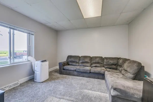$209,824 | 105 10th Street Northwest, Plainview, MN 55964