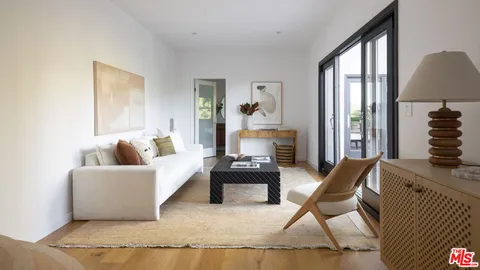 $2,750,000 | 5692 Holly Oak Drive, Los Angeles, CA 90068