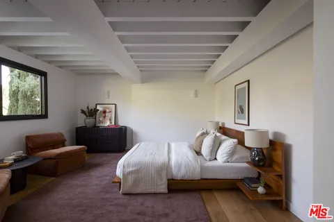 $2,750,000 | 5692 Holly Oak Drive, Los Angeles, CA 90068