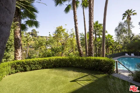 $2,750,000 | 5692 Holly Oak Drive, Los Angeles, CA 90068