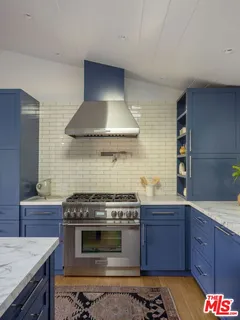 $2,750,000 | 5692 Holly Oak Drive, Los Angeles, CA 90068