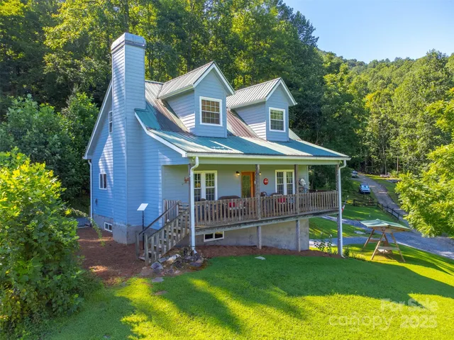 $575,000 | 54 Barnwood Way, Whittier, NC 28789