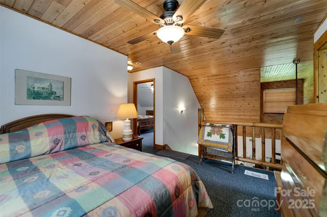 $575,000 | 54 Barnwood Way, Whittier, NC 28789