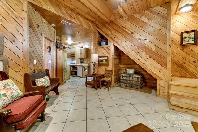 $575,000 | 54 Barnwood Way, Whittier, NC 28789