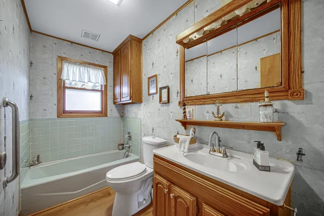 $649,900 | 660 North 700 West, Hobart, IN 46342