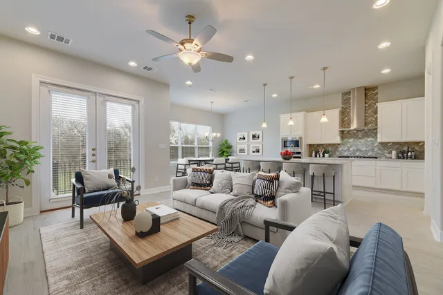 $2,900 | 3750 East Palm Valley Boulevard, Unit 29, Round Rock, TX 78665