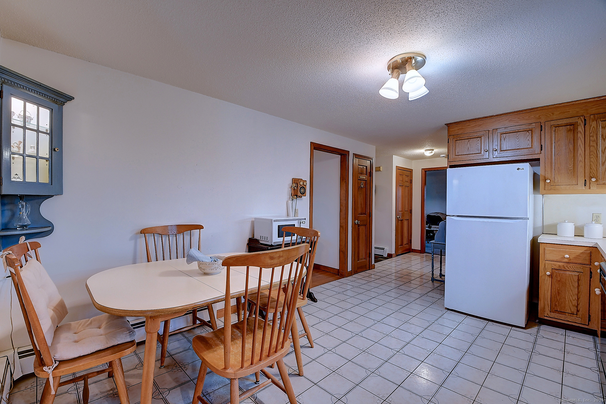 124 Notch Road Bolton, CT 06043 - Photo 4 of 40