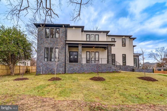 $2,450,000 | 1635 1st Place, McLean, VA 22101