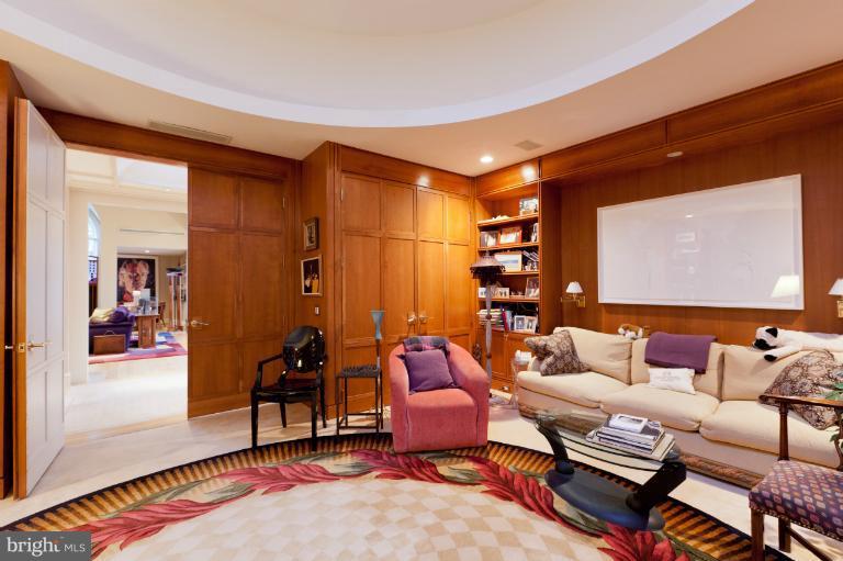 3101 Rolling Road Chevy Chase, MD 20815 - Photo 13 of 18 Interior (General)