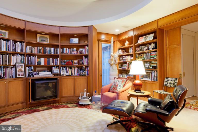 3101 Rolling Road Chevy Chase, MD 20815 - Photo 5 of 18 Interior (General)