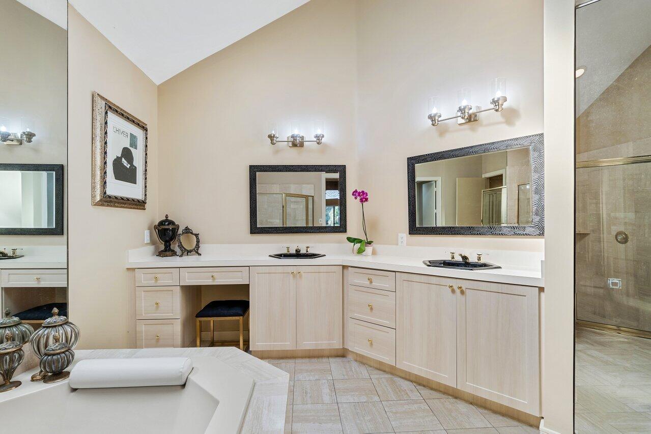 5143 Suffolk Drive Boca Raton, FL 33496 - Photo 25 of 46 Primary Bathroom