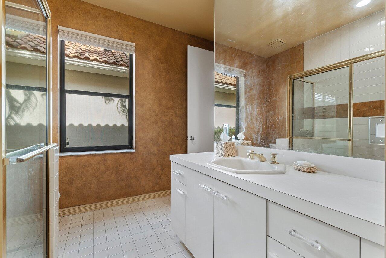 5143 Suffolk Drive Boca Raton, FL 33496 - Photo 28 of 46 Bathroom 2