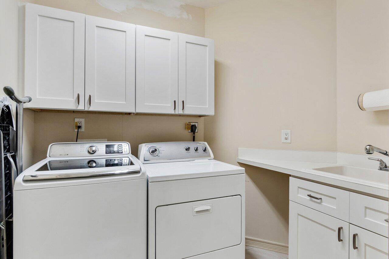 5143 Suffolk Drive Boca Raton, FL 33496 - Photo 31 of 46 Laundry Room