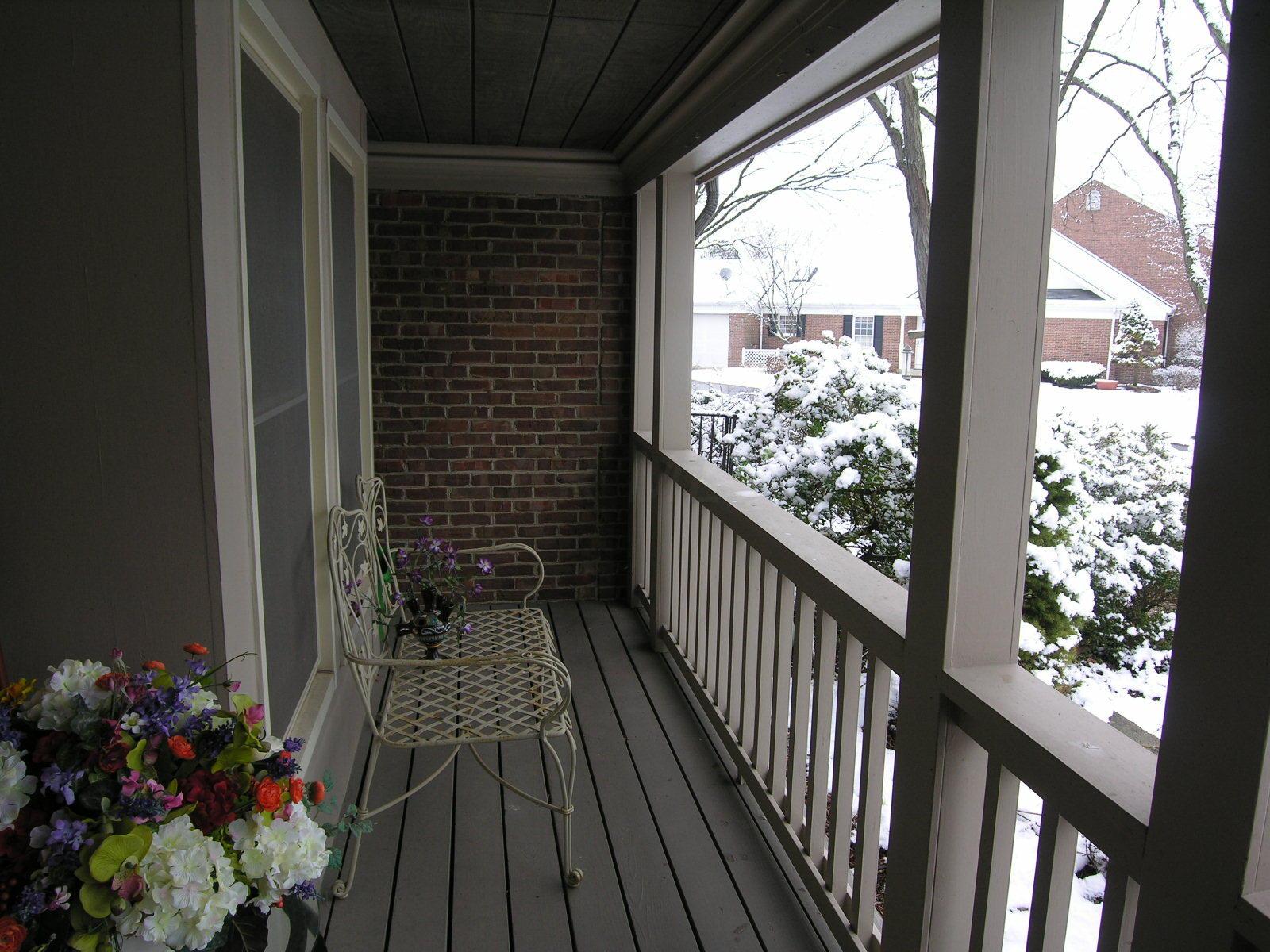 2129 Sandston Road Upper Arlington, OH 43220 - Photo 2 of 25
