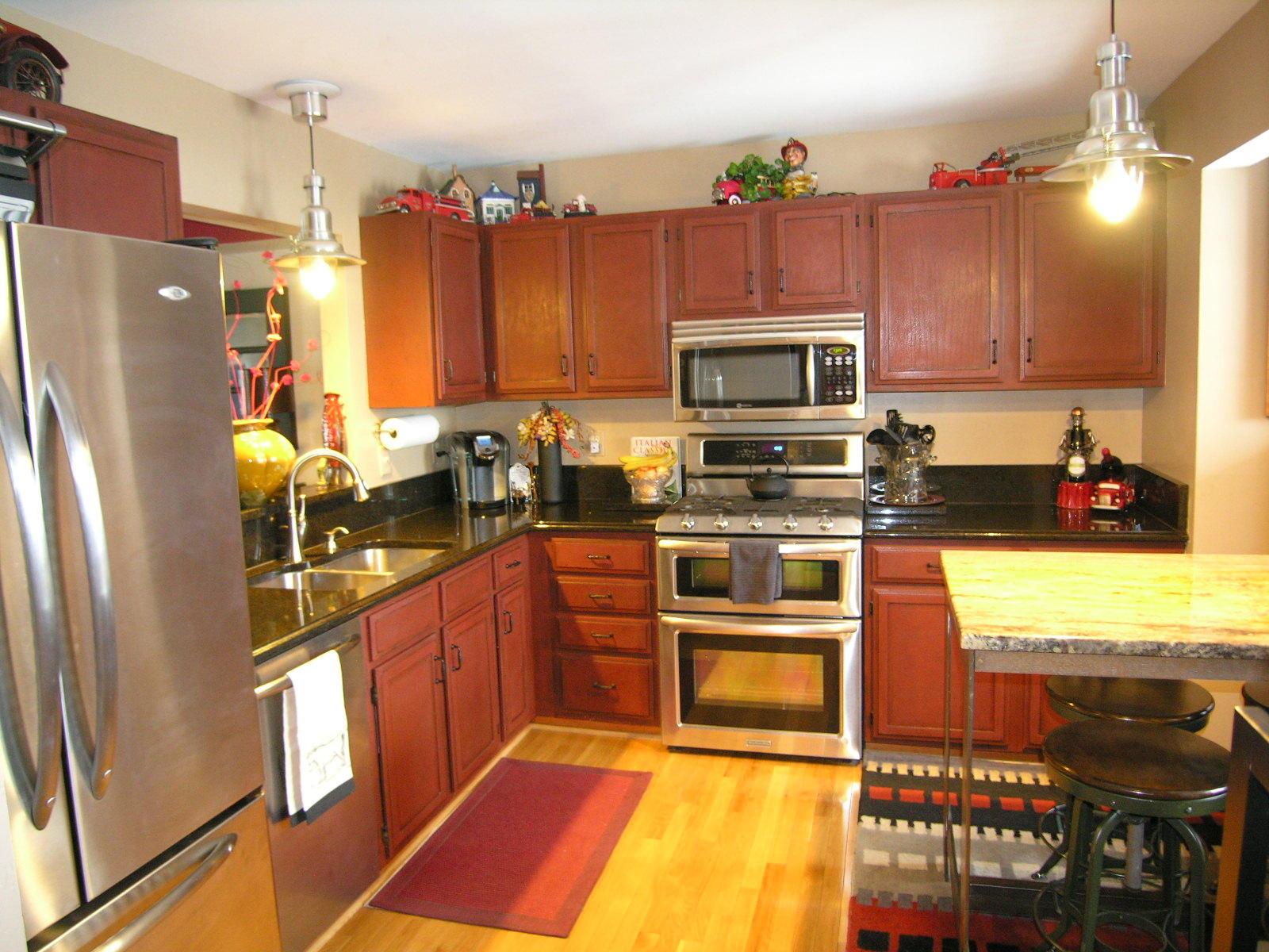 2129 Sandston Road Upper Arlington, OH 43220 - Photo 3 of 25