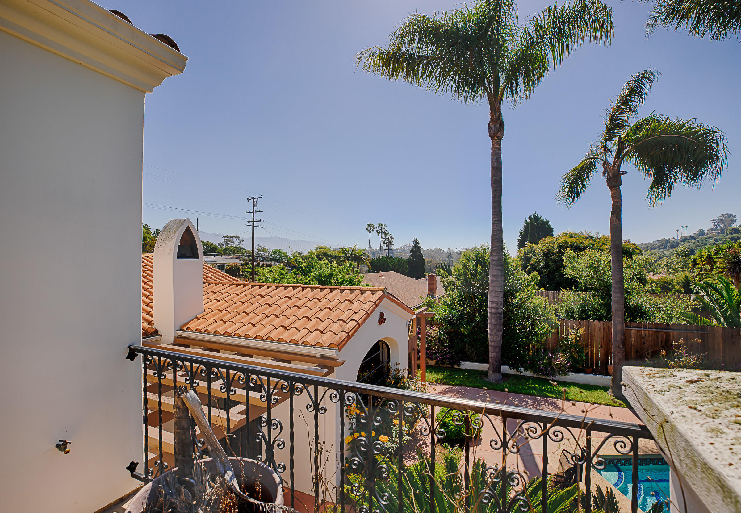 1275 Mountain View Road Santa Barbara, CA 93109 - Photo 20 of 27 Upper Terrace