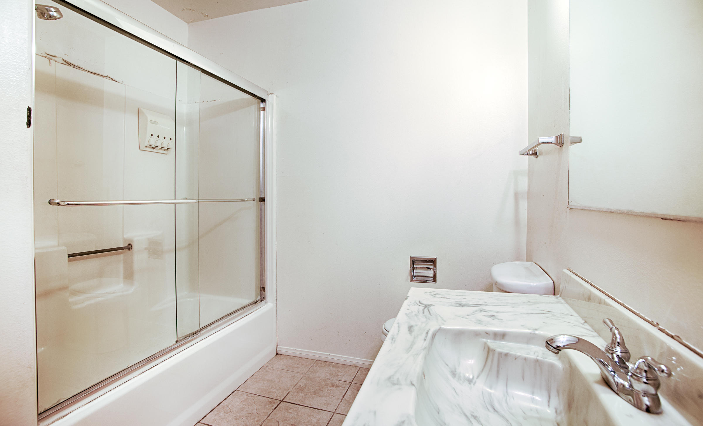 1275 Mountain View Road Santa Barbara, CA 93109 - Photo 23 of 27 Bath 3