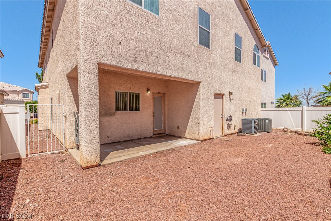 5850 Crumbling Ridge Street Henderson, NV 89011 - Photo 32 of 33