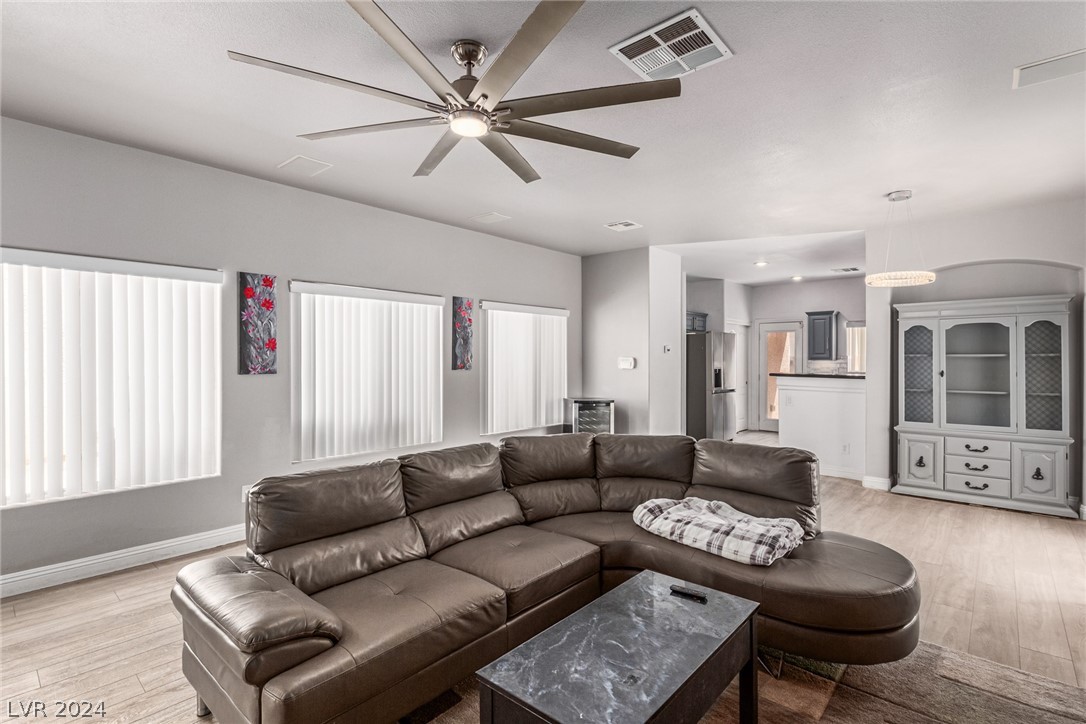 5850 Crumbling Ridge Street Henderson, NV 89011 - Photo 7 of 33