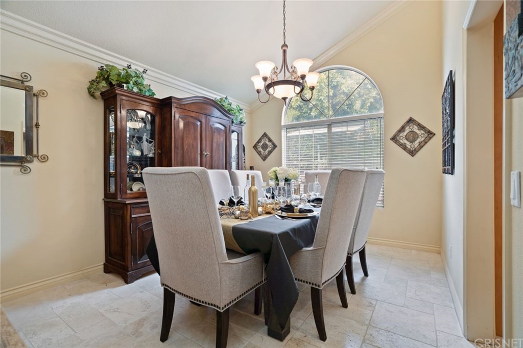 7278 Woodvale Court West Hills, CA 91307 - Photo 12 of 35