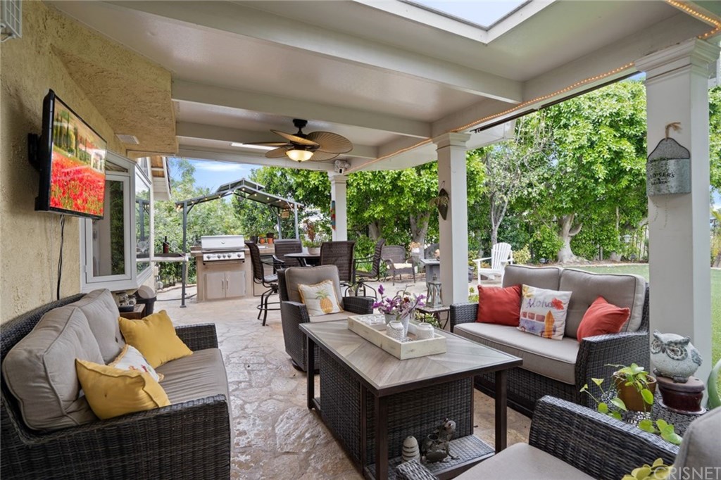 7278 Woodvale Court West Hills, CA 91307 - Photo 23 of 35