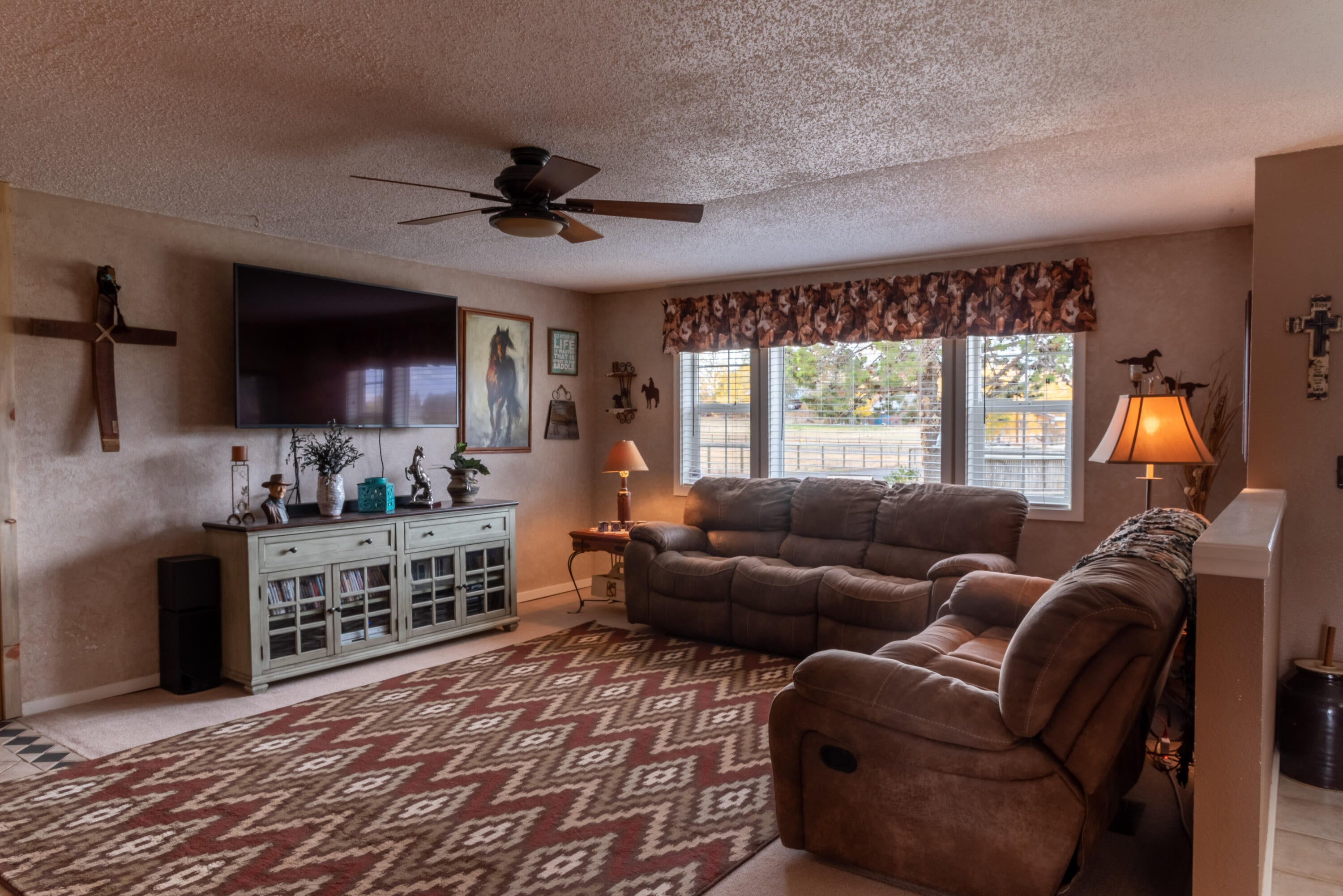 61136 Ropp Lane Bend, OR 97702 - Photo 11 of 75 DSC_5877-HDR