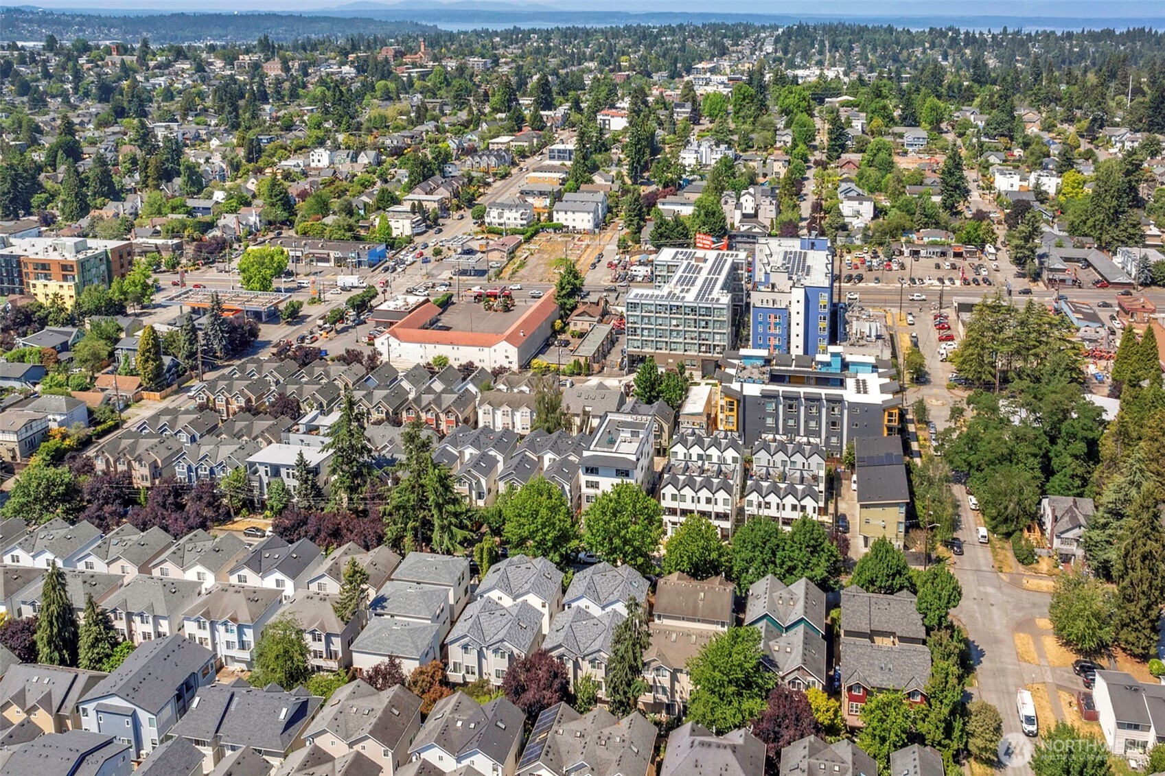 8548 Midvale Avenue North, Unit B Seattle, WA 98103 - Photo 38 of 40