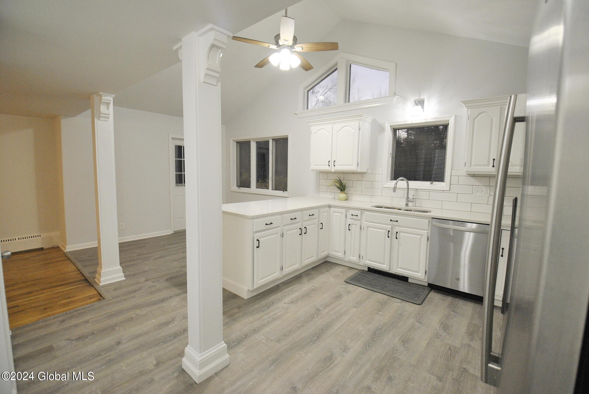 937 Algonquin Road Niskayuna, NY 12309 - Photo 12 of 38 _DSC0625-0
