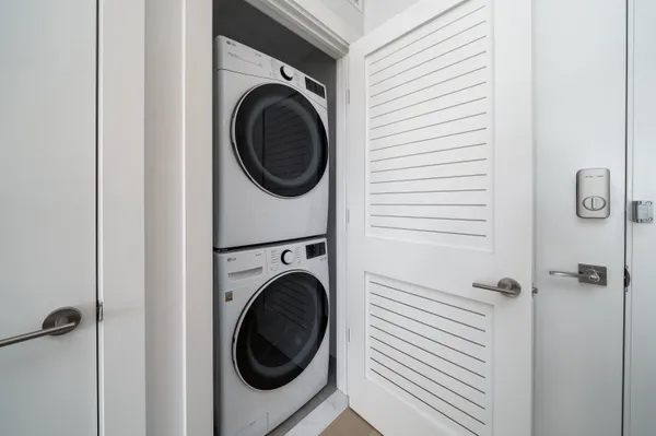 $3,195 | 338 Newark Avenue, Unit 306, Jersey City, NJ 07302