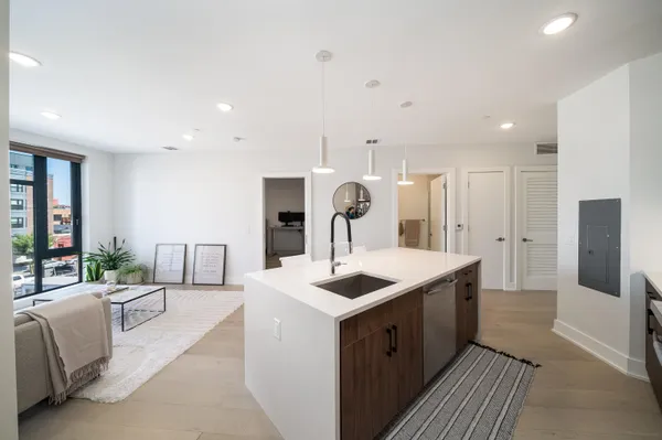 $3,195 | 338 Newark Avenue, Unit 306, Jersey City, NJ 07302