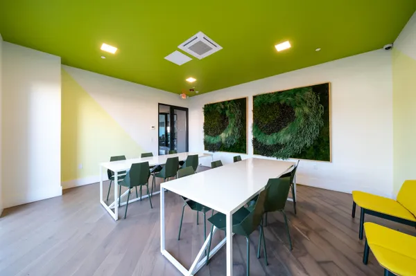 $3,195 | 338 Newark Avenue, Unit 306, Jersey City, NJ 07302