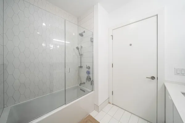 $3,195 | 338 Newark Avenue, Unit 306, Jersey City, NJ 07302
