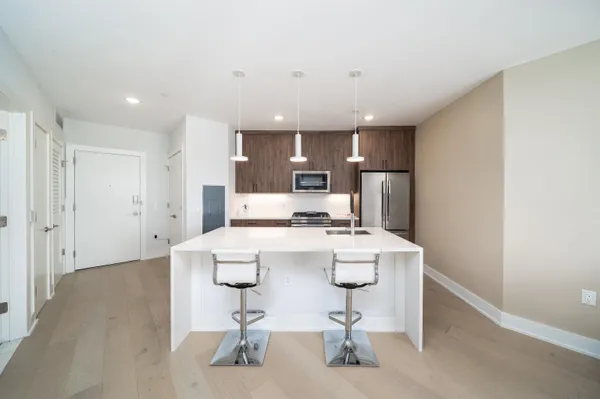 $3,195 | 338 Newark Avenue, Unit 306, Jersey City, NJ 07302