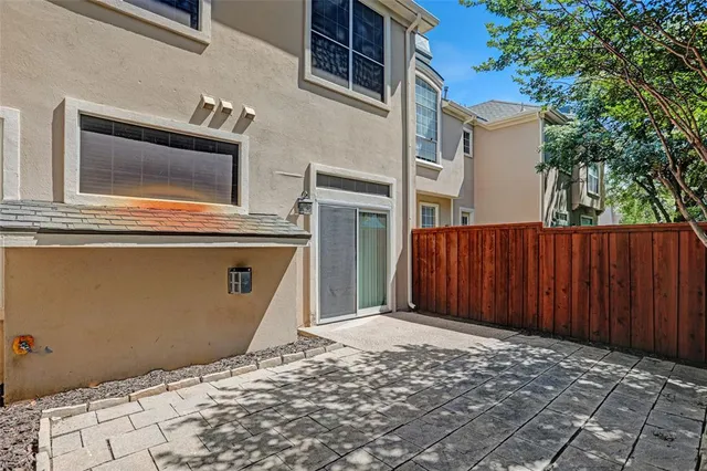 $430,000 | 4092 Oberlin Way, Addison, TX 75001