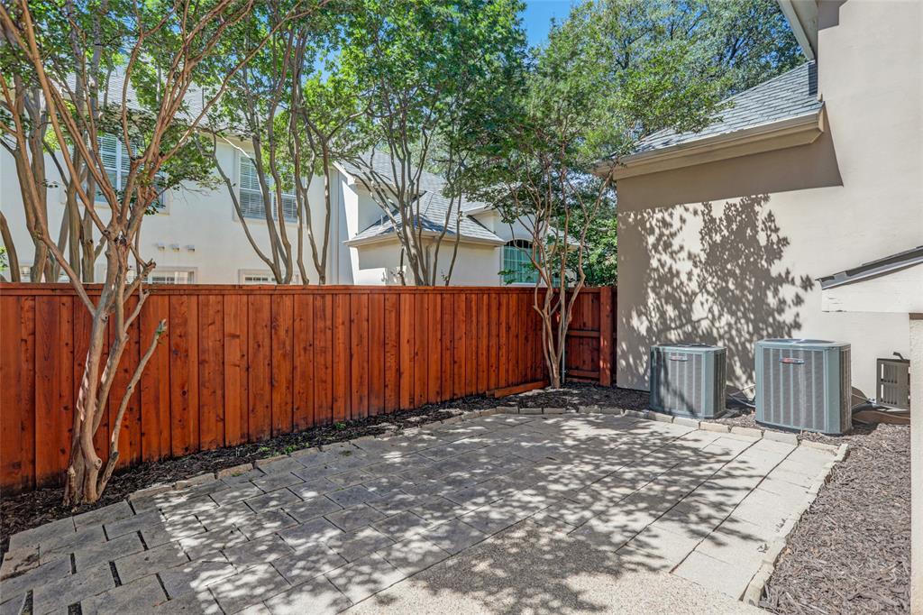 4092 Oberlin Way Addison, TX 75001 - Photo 35 of 40 View of patio / terrace featuring central AC unit and fence