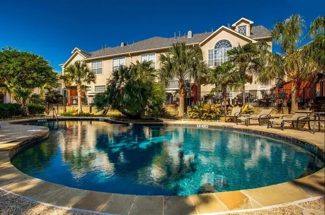 $430,000 | 4092 Oberlin Way, Addison, TX 75001