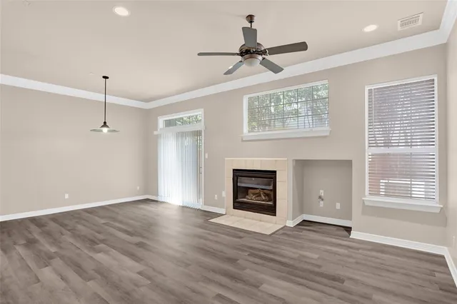 $430,000 | 4092 Oberlin Way, Addison, TX 75001