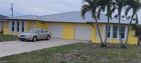 $1,750 | 3608 Southwest 7th Place, Cape Coral, FL 33914