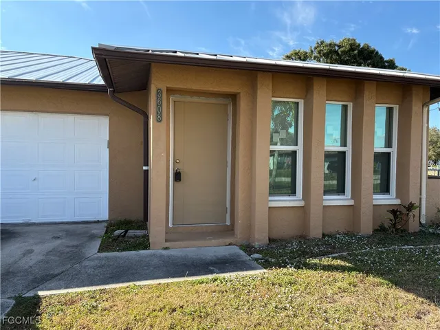 $1,850 | 3608 Southwest 7th Place, Cape Coral, FL 33914